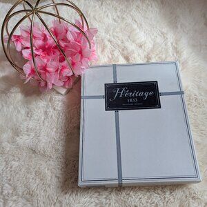 Heritage Table Runner, NIB